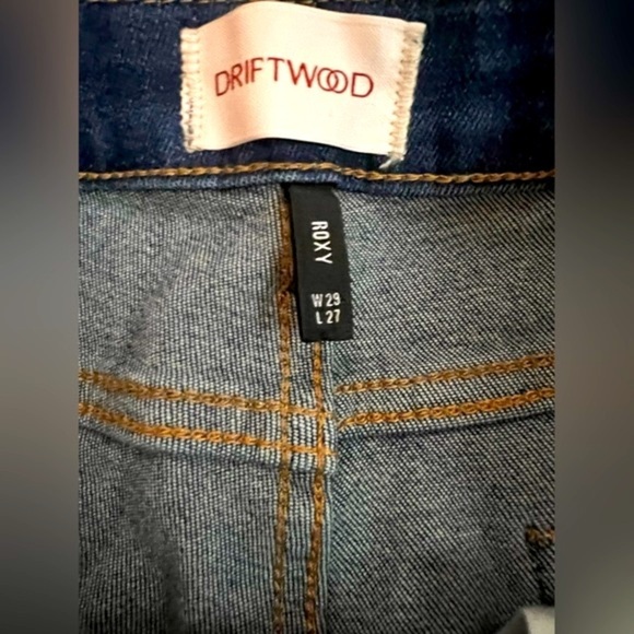 DRIFTWOOD Women’s Kick Flare High Waist Raw Hem ROXY Medium Wash Jeans - Size 29 - Picture 7 of 10